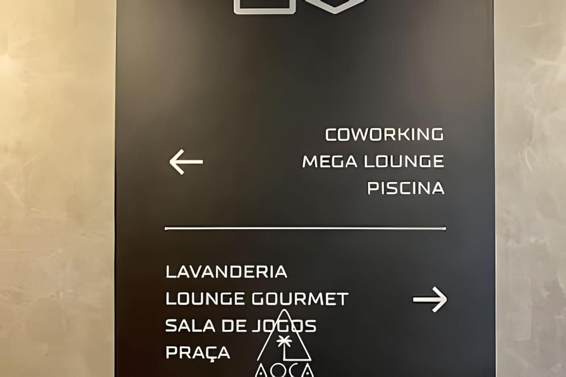 Edificio Liv Seu Refugio Na Da Ponta Verde, *